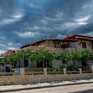 Apartment Paradise, Sarti
